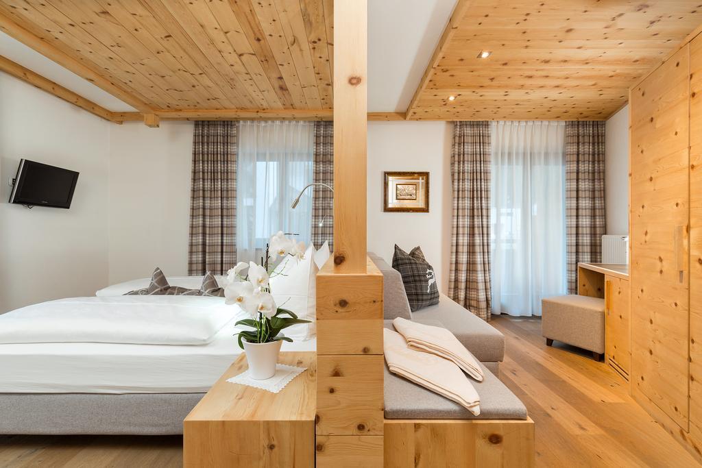 Hotel Bel Sit コルヴァーラ・イン・バディーア エクステリア 写真
