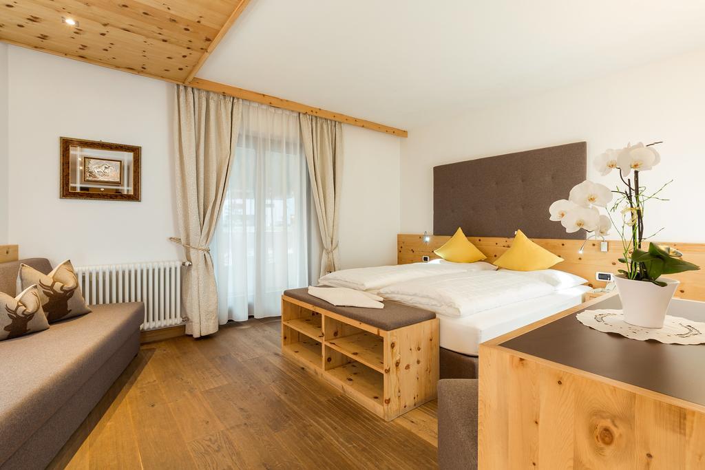 Hotel Bel Sit コルヴァーラ・イン・バディーア エクステリア 写真