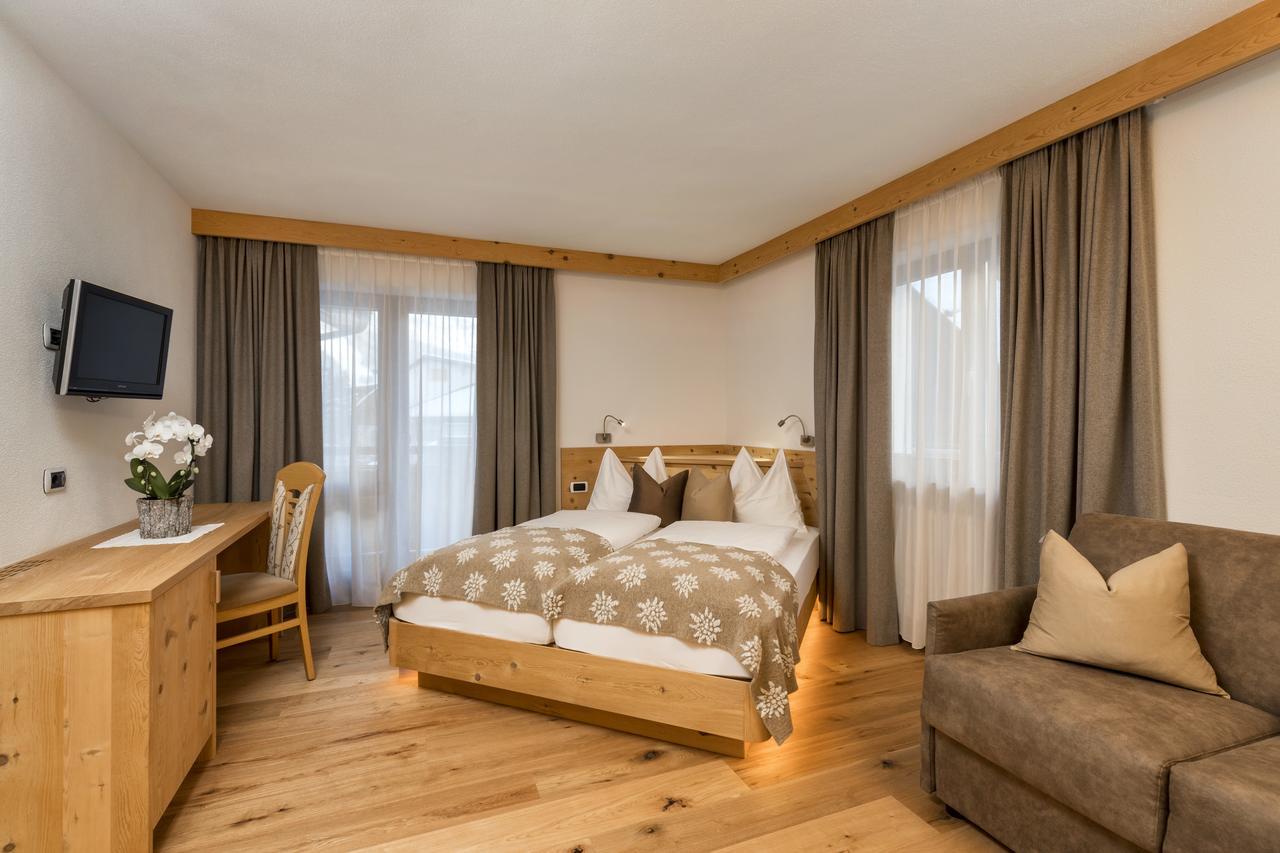 Hotel Bel Sit コルヴァーラ・イン・バディーア エクステリア 写真